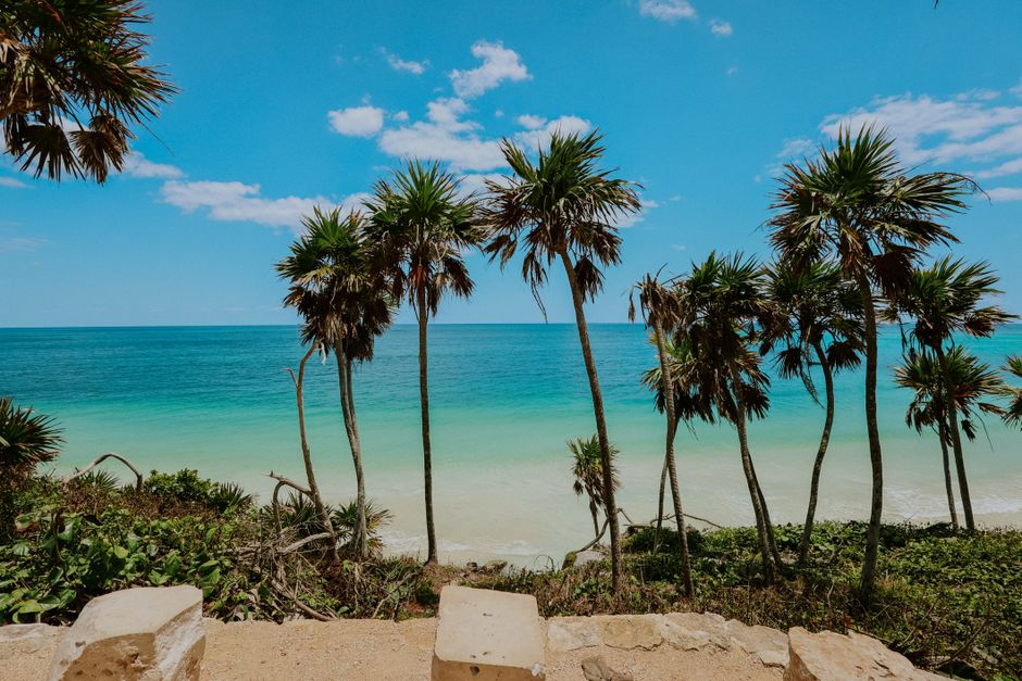 Invertir en Tulum 2026: precios, zonas y retorno turístico
