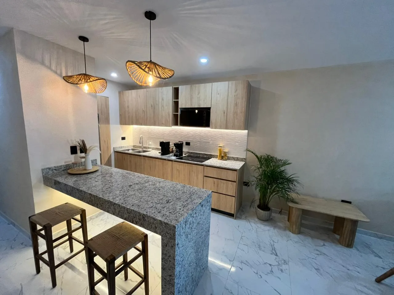 Vida residencial contemporánea en el corazón de la ciudad - 8