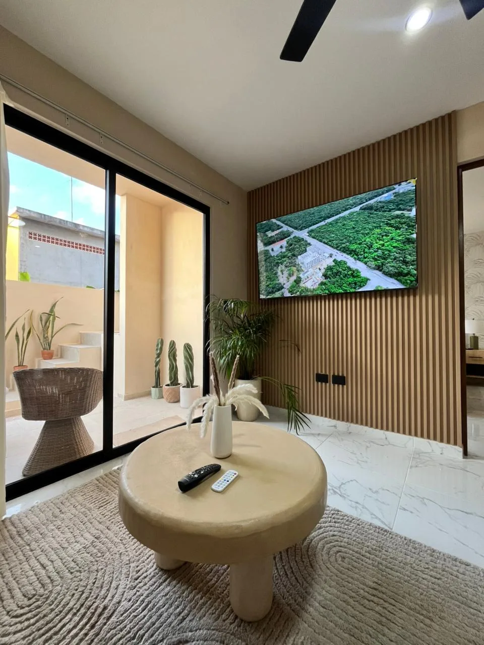 Vida residencial contemporánea en el corazón de la ciudad - 15