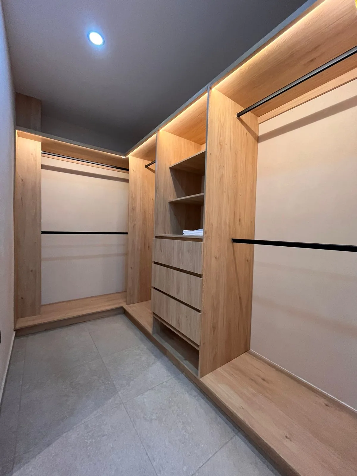 Vida residencial contemporánea en el corazón de la ciudad - 3